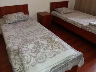 Отель Гостиница Нури Караганда Просторный двухместный номер с 2 отдельными кроватями-4