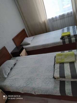 Отель Гостиница Нури Караганда Двухместный номер с 1 кроватью или 2 отдельными кроватями-6