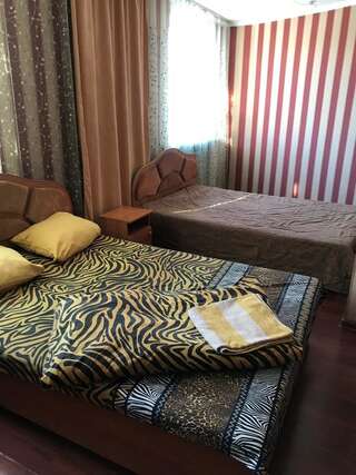 Отель Гостиница Нури Караганда Двухместный номер с 1 кроватью или 2 отдельными кроватями-2